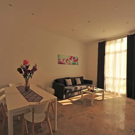 Centro Vistas Jardines Alcazar Free Parking شقة جيريز